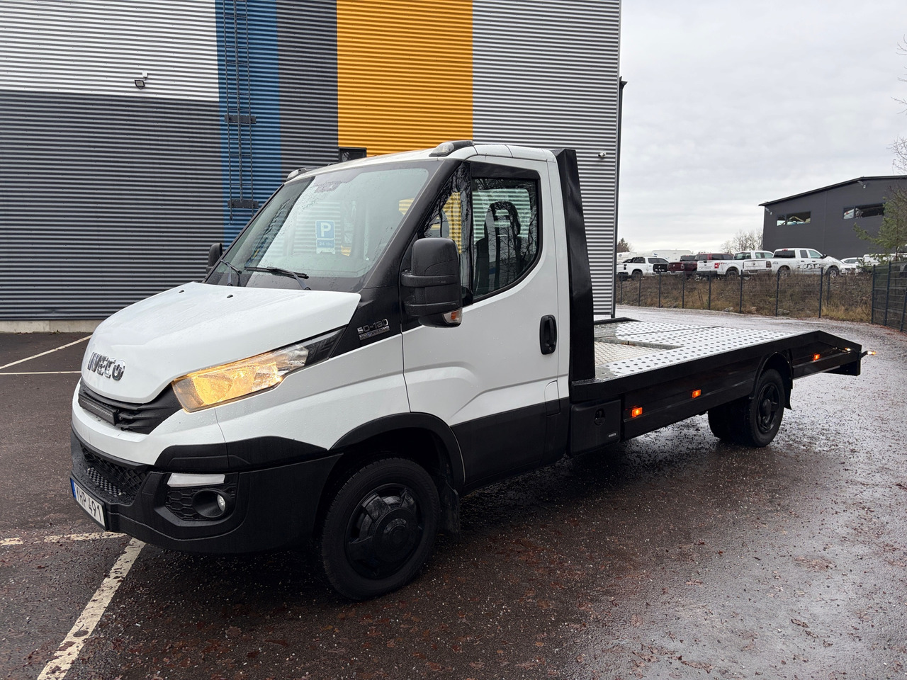 Iveco 50-180 - سيارة السحب للتصليح: صور 1 Iveco 50-180 - سيارة السحب للتصليح: صور 1