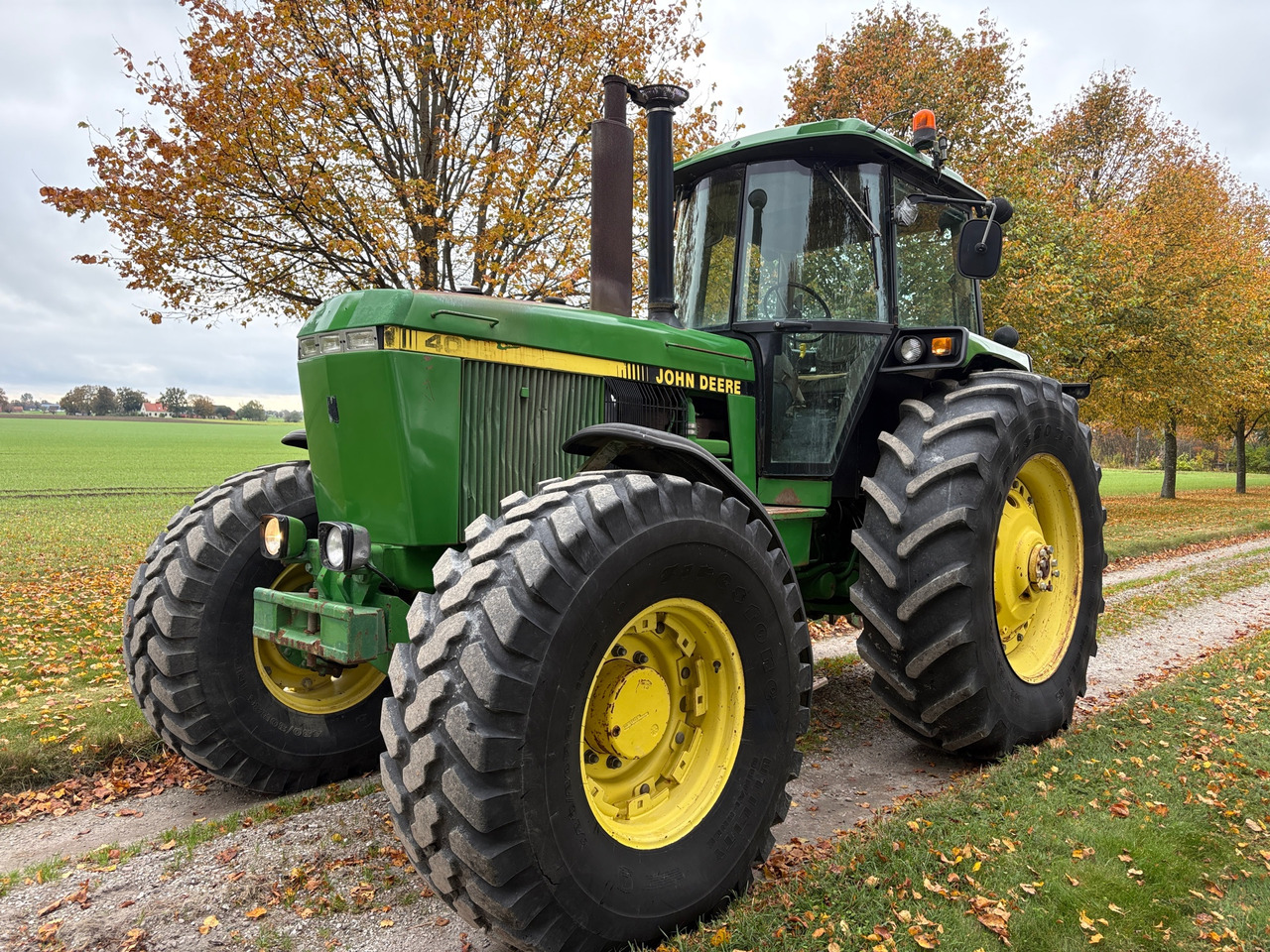 John Deere 4055 - جرار: صور 1 John Deere 4055 - جرار: صور 1