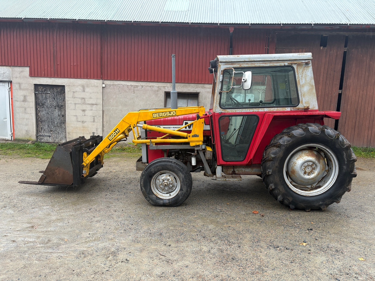 Massey Ferguson 550 - جرار: صور 1 Massey Ferguson 550 - جرار: صور 1
