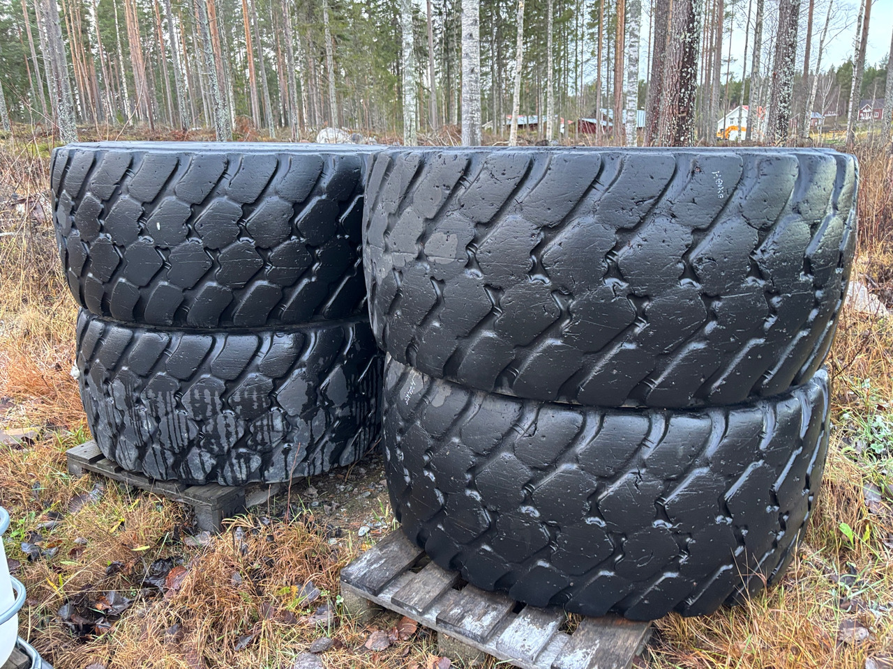 Michelin XLD - الإطارات - آلات البناء: صور 1 Michelin XLD - الإطارات - آلات البناء: صور 1