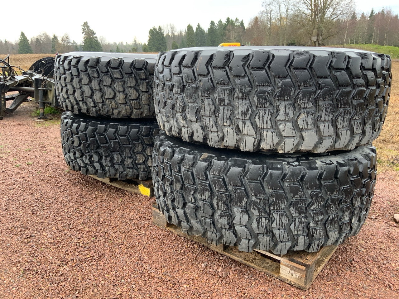 Nokian Loader Grip - الإطارات - آلات البناء: صور 1 Nokian Loader Grip - الإطارات - آلات البناء: صور 1