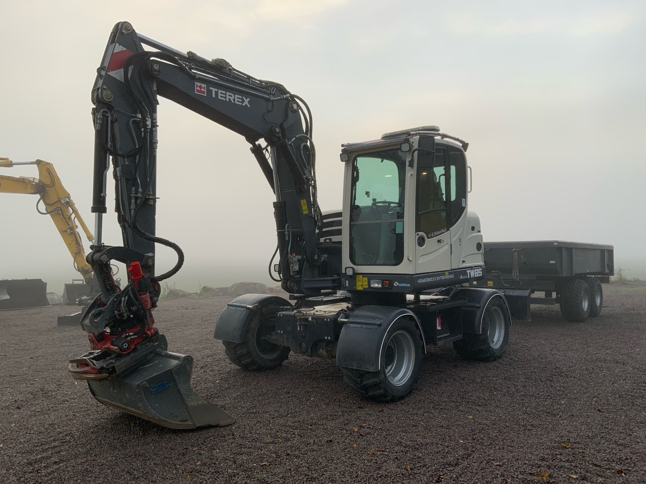 Terex TW85 W1572-19 - حفارة: صور 1 Terex TW85 W1572-19 - حفارة: صور 1