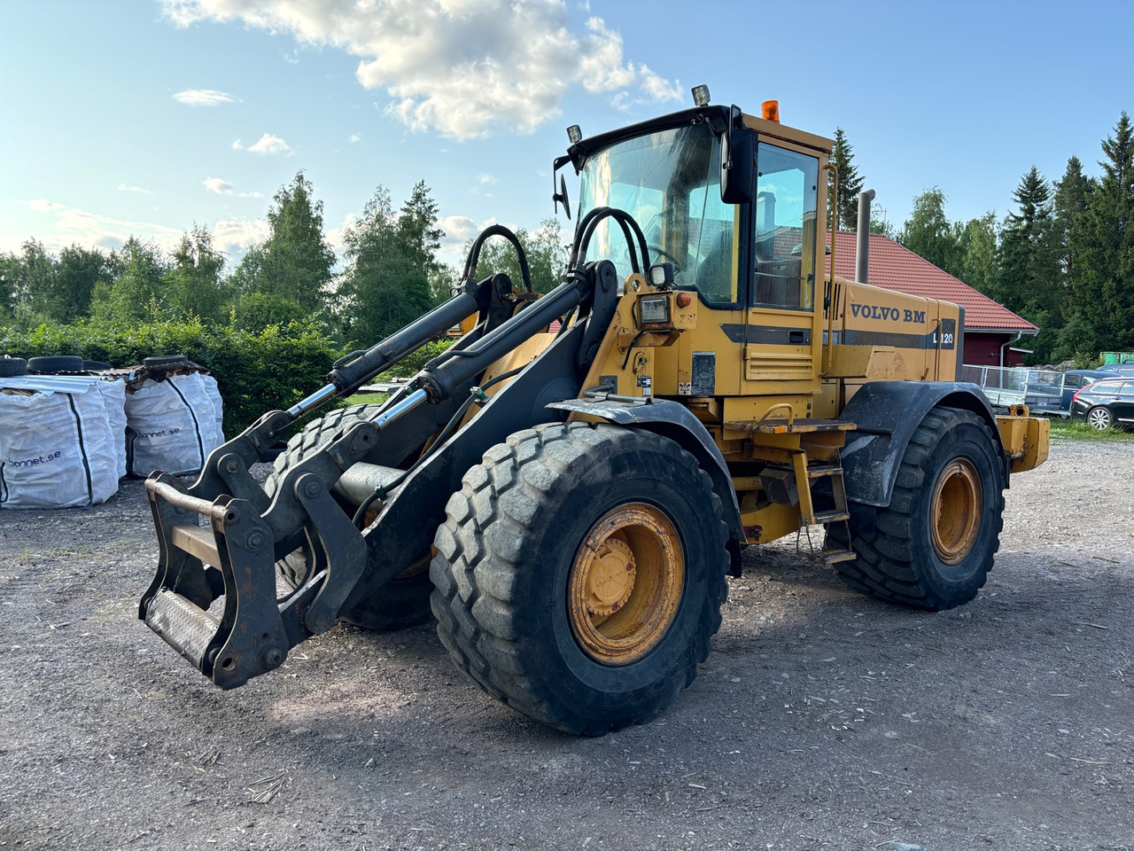 Volvo BM L120 - اللودر بعجل: صور 1 Volvo BM L120 - اللودر بعجل: صور 1