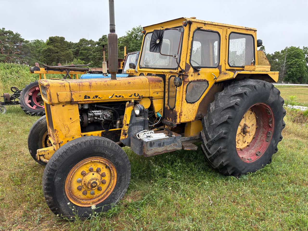 Volvo BM T 800 - جرار: صور 1 Volvo BM T 800 - جرار: صور 1