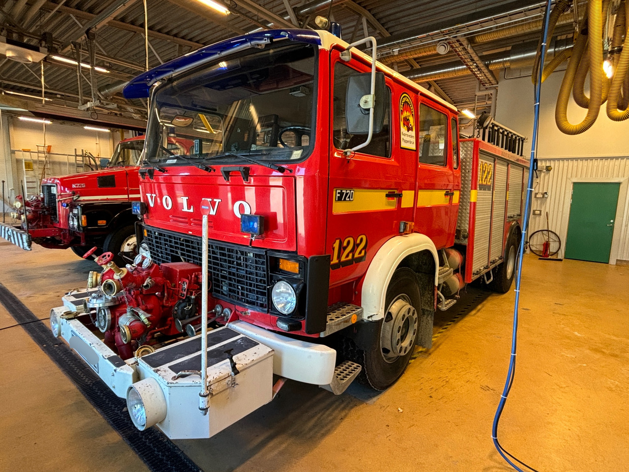 Volvo F7 4X2 - شاحنة: صور 1 Volvo F7 4X2 - شاحنة: صور 1