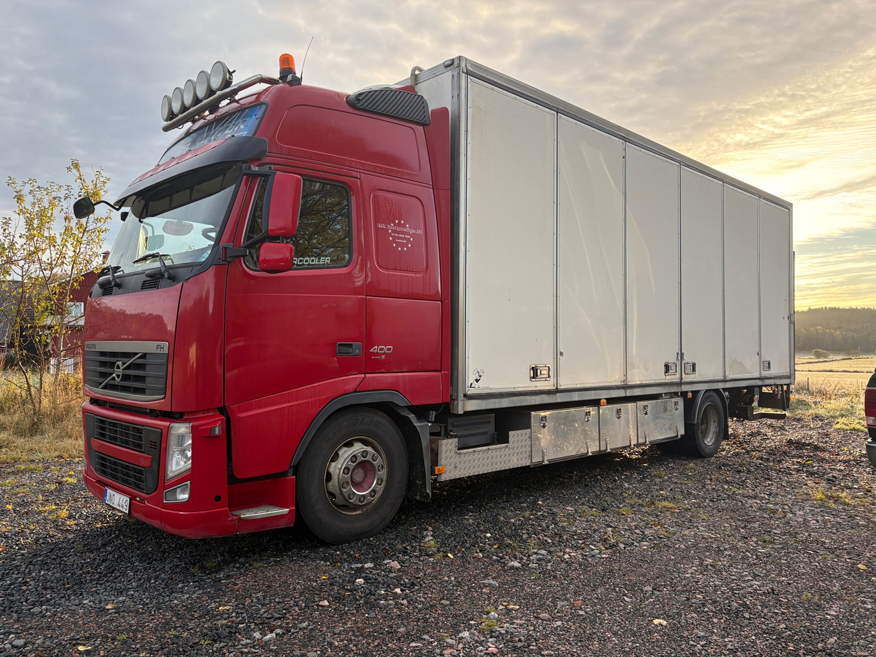 Volvo FH 12 400 - شاحنة: صور 1 Volvo FH 12 400 - شاحنة: صور 1