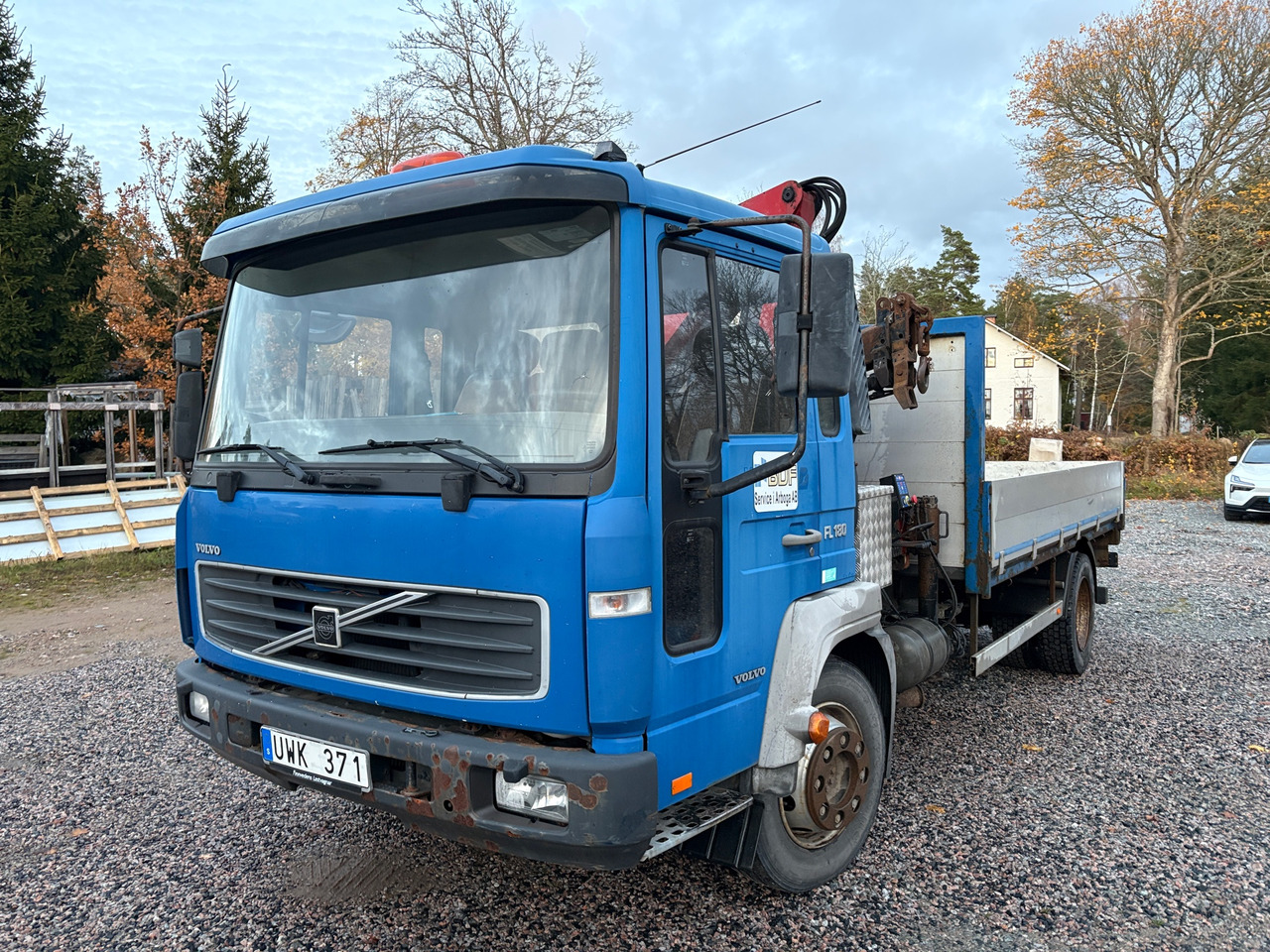 Volvo FL 180 - شاحنة كرين: صور 1 Volvo FL 180 - شاحنة كرين: صور 1