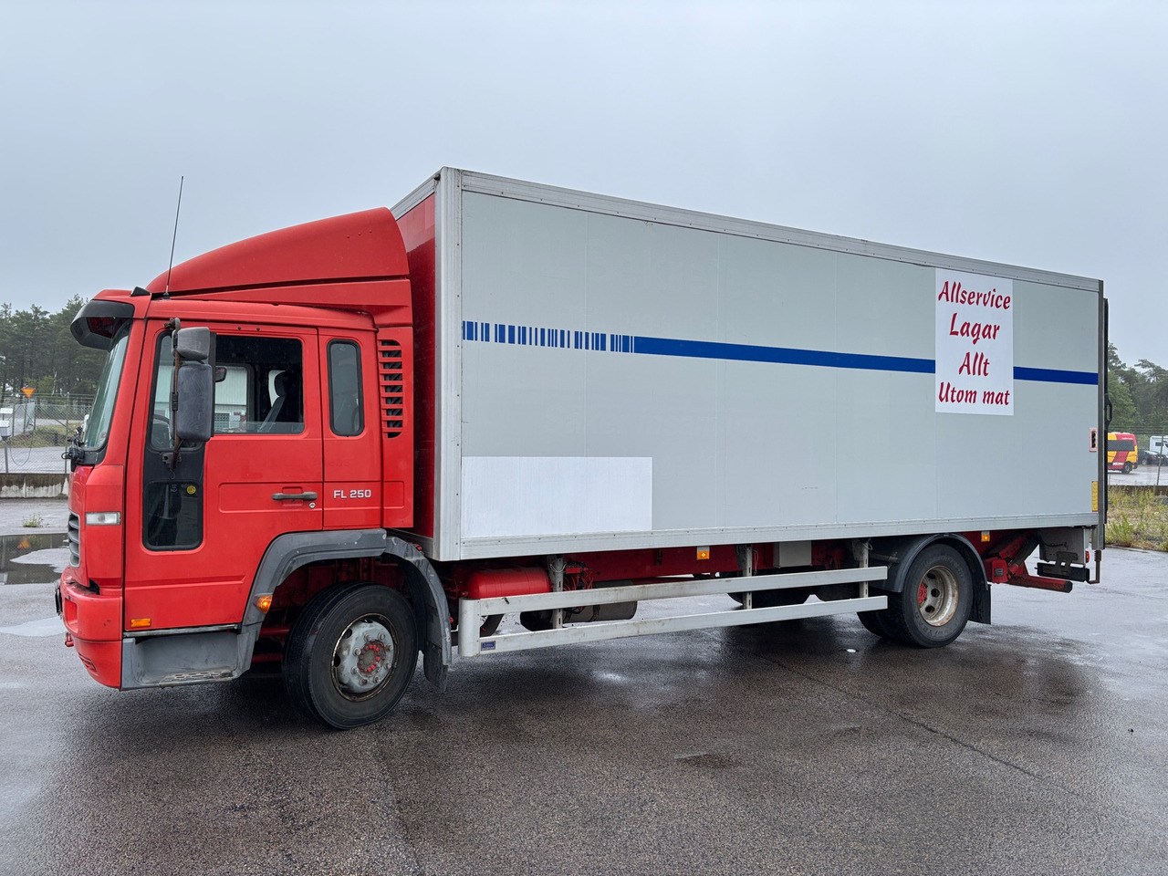 Volvo FL 250 - شاحنة: صور 1 Volvo FL 250 - شاحنة: صور 1