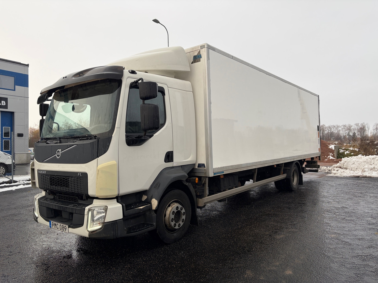 Volvo FL - شاحنة: صور 1 Volvo FL - شاحنة: صور 1