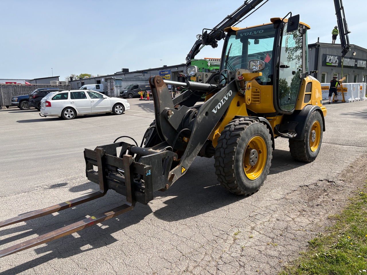 Volvo L28F - اللودر بعجل: صور 1 Volvo L28F - اللودر بعجل: صور 1
