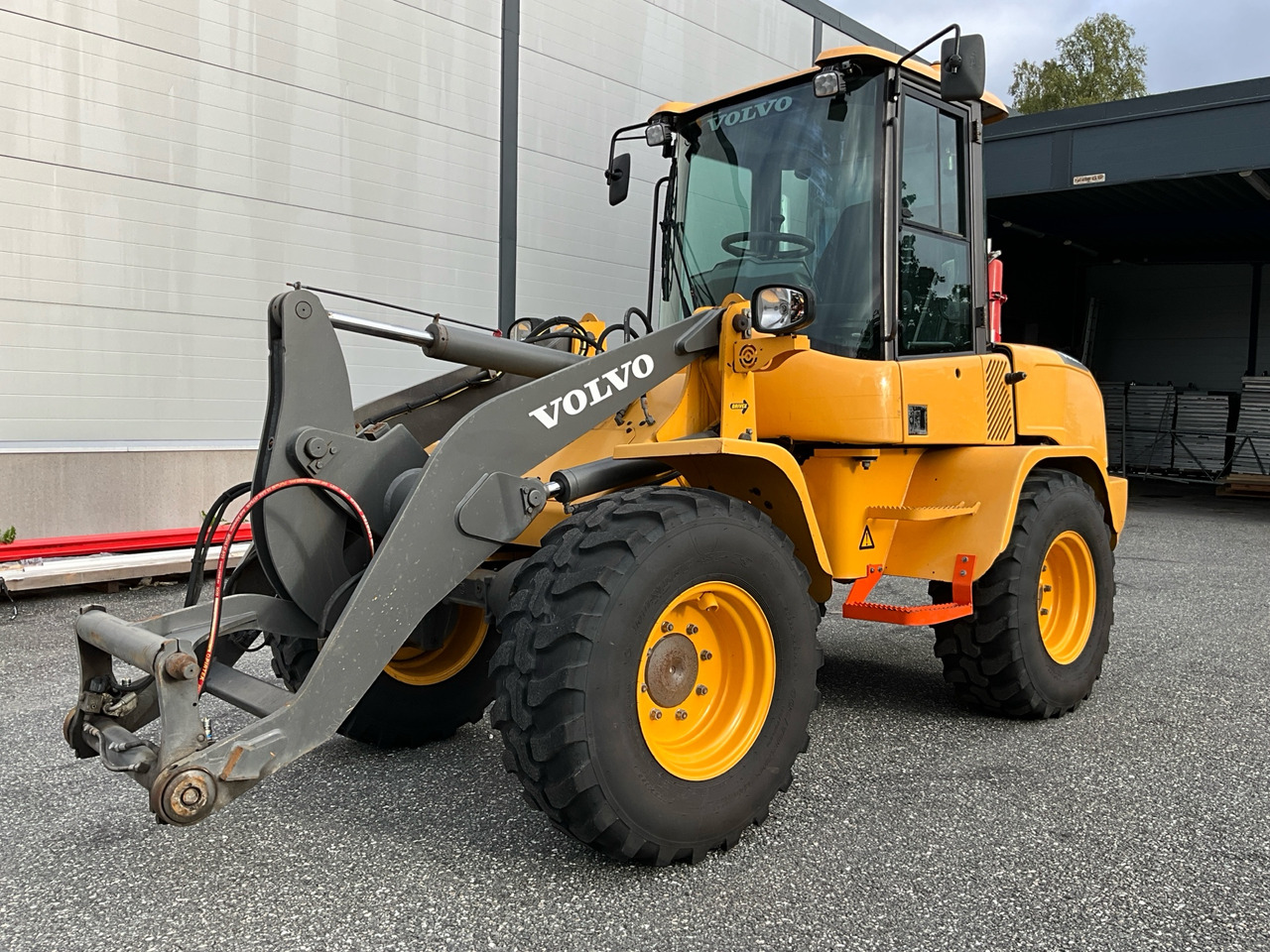Volvo L35G - اللودر بعجل: صور 1 Volvo L35G - اللودر بعجل: صور 1