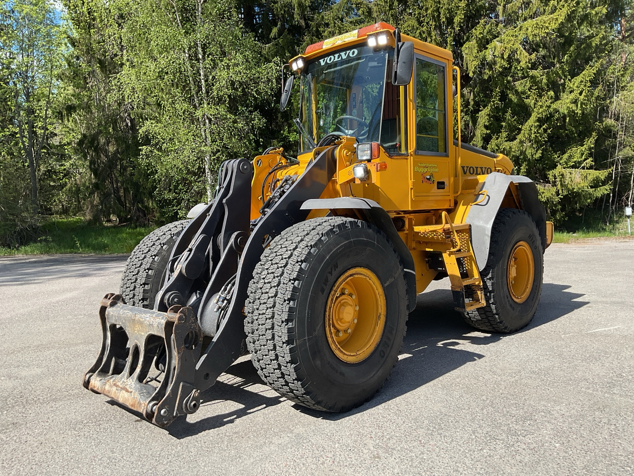 Volvo L60E - اللودر بعجل: صور 1 Volvo L60E - اللودر بعجل: صور 1