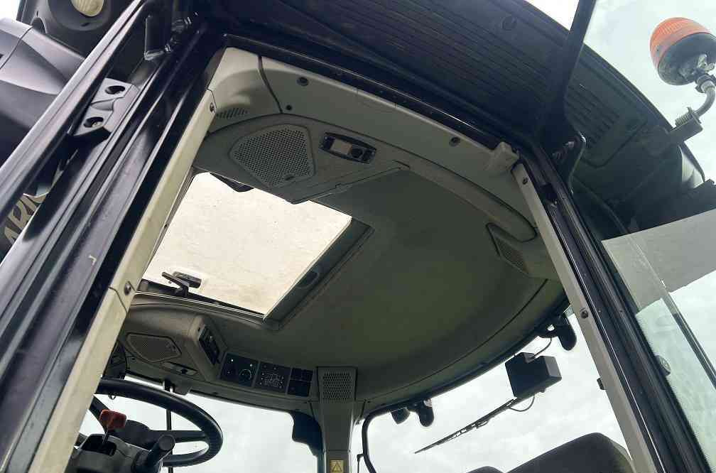 Claas Arion 640 cis, lucht, frontlader - جرار: صور 5 Claas Arion 640 cis, lucht, frontlader - جرار: صور 5