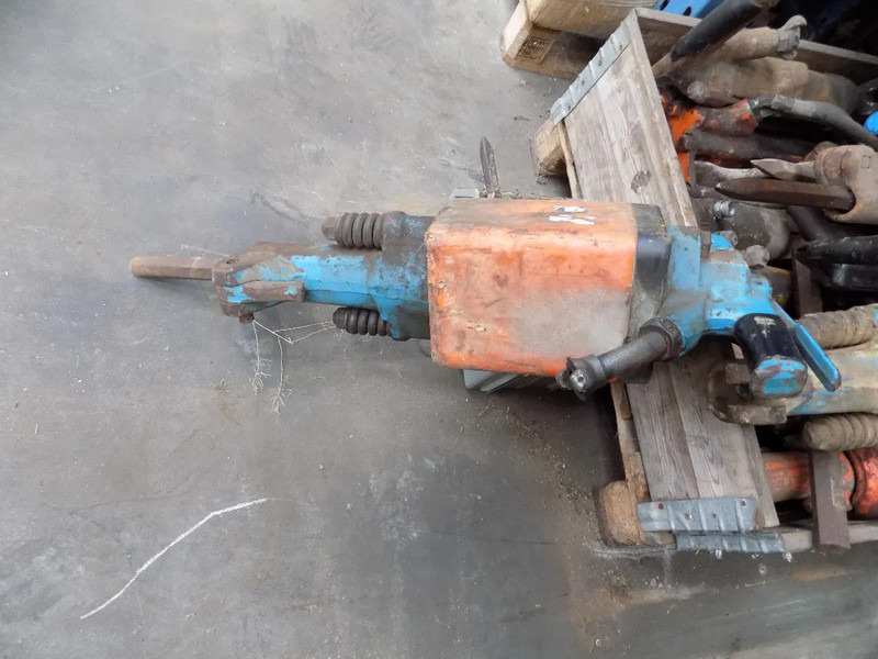 Atlas-Copco luchthamer breekhamer-luchthamer - ضاغط الهواء: صور 4 Atlas-Copco luchthamer breekhamer-luchthamer - ضاغط الهواء: صور 4