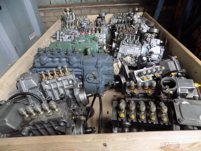 Bosch Bosch lijn pomp PE 5/6/8/10  - 43 stuks إيجار Bosch Bosch lijn pomp PE 5/6/8/10  - 43 stuks: صور 8 Bosch Bosch lijn pomp PE 5/6/8/10  - 43 stuks إيجار Bosch Bosch lijn pomp PE 5/6/8/10  - 43 stuks: صور 8