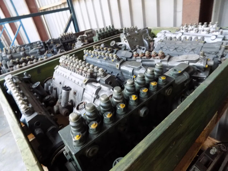 Bosch Bosch lijn pomp PE 5/6/8/10  - 43 stuks إيجار Bosch Bosch lijn pomp PE 5/6/8/10  - 43 stuks: صور 19 Bosch Bosch lijn pomp PE 5/6/8/10  - 43 stuks إيجار Bosch Bosch lijn pomp PE 5/6/8/10  - 43 stuks: صور 19