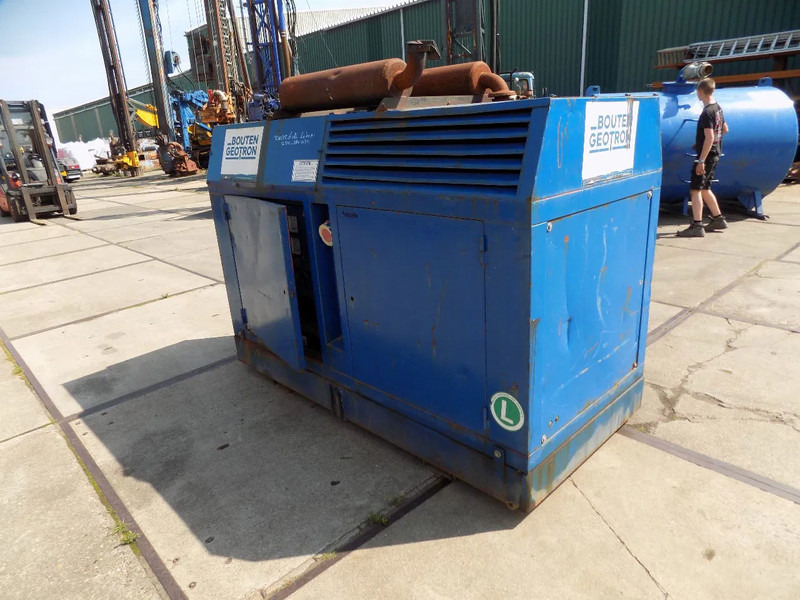 Bredenoord Bredenoord BRDE 60 KVA deutz F6L 913 - مجموعة المولدات: صور 3 Bredenoord Bredenoord BRDE 60 KVA deutz F6L 913 - مجموعة المولدات: صور 3