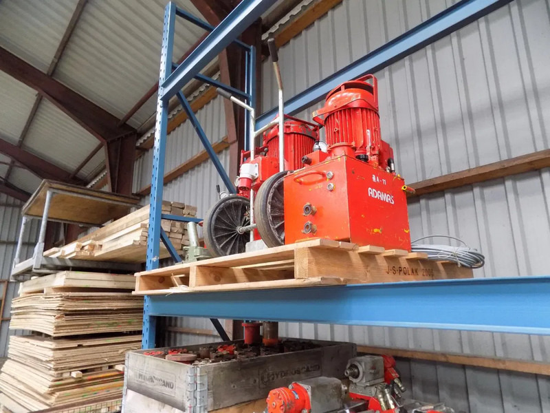 Diversen andamas hydro unit kernboor - آلة حفر: صور 2 Diversen andamas hydro unit kernboor - آلة حفر: صور 2