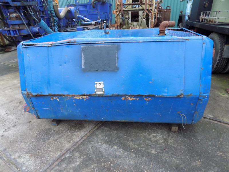 Ingersoll Rand Ingersoll rand P175W compressor met deutz P175W compressor met deutz - ضاغط الهواء: صور 5 Ingersoll Rand Ingersoll rand P175W compressor met deutz P175W compressor met deutz - ضاغط الهواء: صور 5