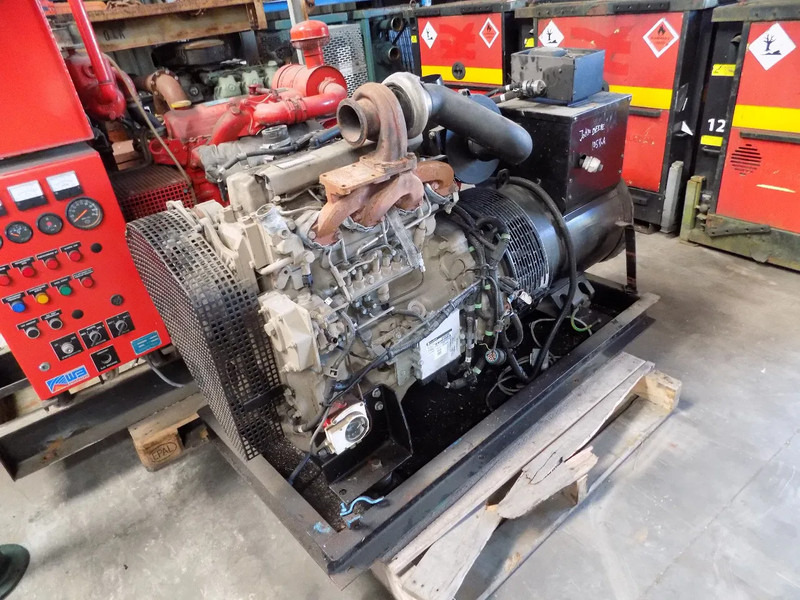 John Deere aggregaat 105 kva - مجموعة المولدات: صور 2 John Deere aggregaat 105 kva - مجموعة المولدات: صور 2