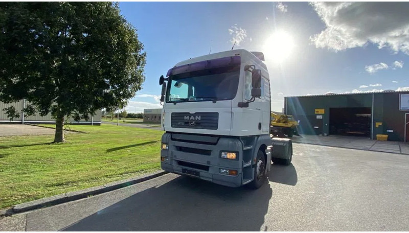 MAN TGA 18.440 4X2 BLS - شاحنة جرار: صور 1 MAN TGA 18.440 4X2 BLS - شاحنة جرار: صور 1