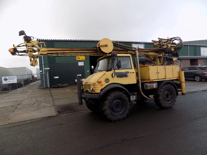 Mercedes-Benz U416 Unimog KNEBEL HY75 - آلة حفر: صور 1 Mercedes-Benz U416 Unimog KNEBEL HY75 - آلة حفر: صور 1