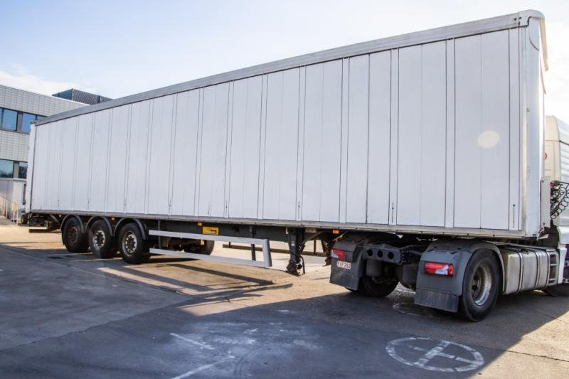 Coder FOURGON - COTES OUVRABLE - بصندوق مغلق نصف مقطورة: صور 2 Coder FOURGON - COTES OUVRABLE - بصندوق مغلق نصف مقطورة: صور 2