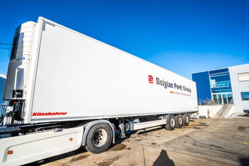 KAESSBOHRER Kässbohrer +CARRIER 1350 - نصف مقطورة: صور 1 KAESSBOHRER Kässbohrer +CARRIER 1350 - نصف مقطورة: صور 1