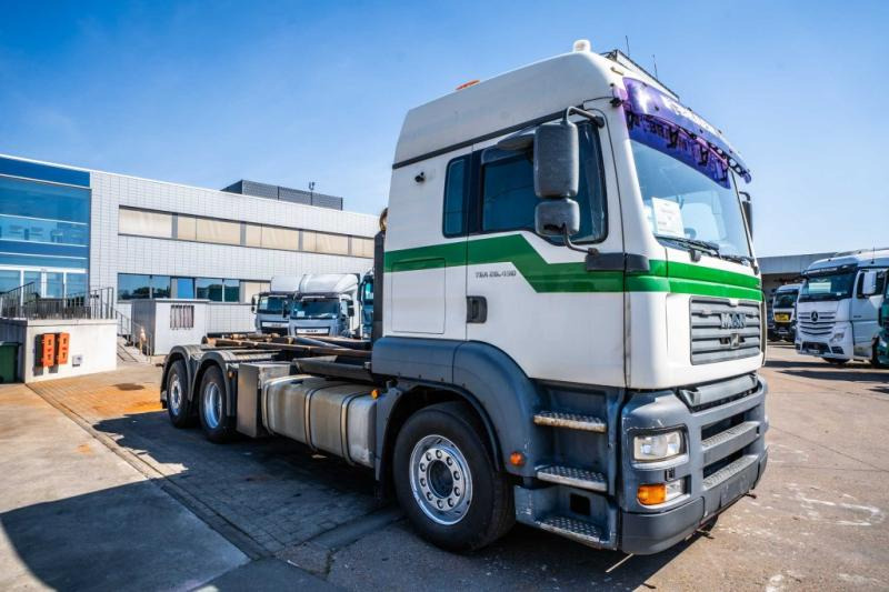 MAN TGA 26.430 LL - شاحنة ذات الخطاف: صور 2 MAN TGA 26.430 LL - شاحنة ذات الخطاف: صور 2