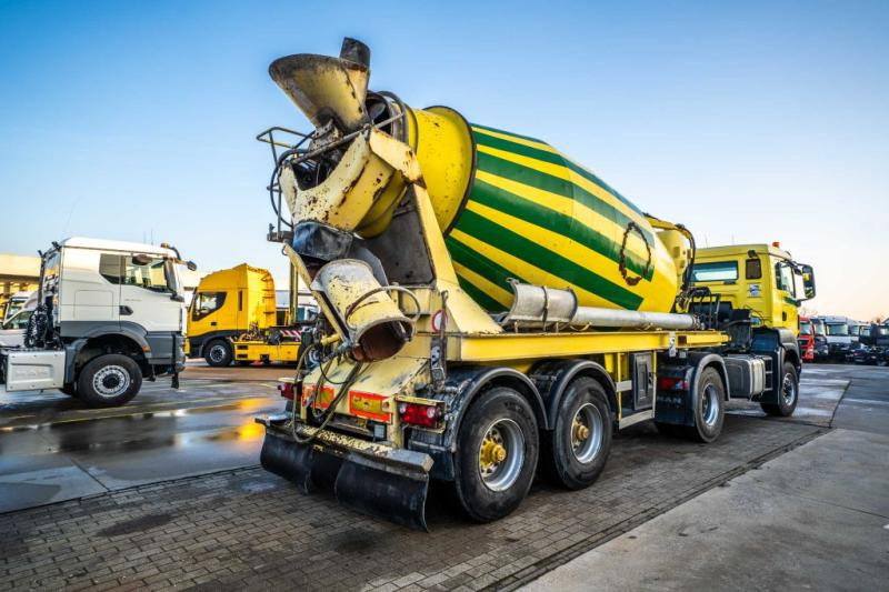 MAN TGS 18.440 BLS 4x4 (+cardan)+STETTER 10M3 - شاحنة خلاطة خرسانة: صور 4 MAN TGS 18.440 BLS 4x4 (+cardan)+STETTER 10M3 - شاحنة خلاطة خرسانة: صور 4