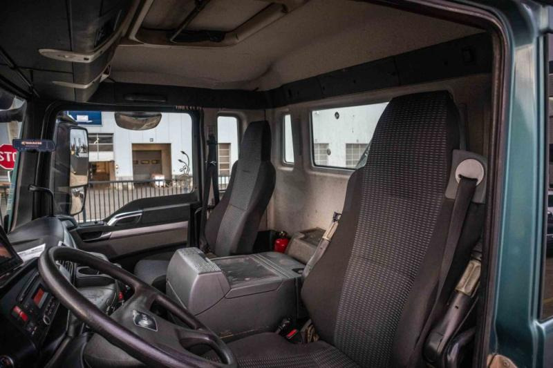 قلابات, شاحنة كرين MAN TGS 26.440 BL + HMF 1520: صور 10