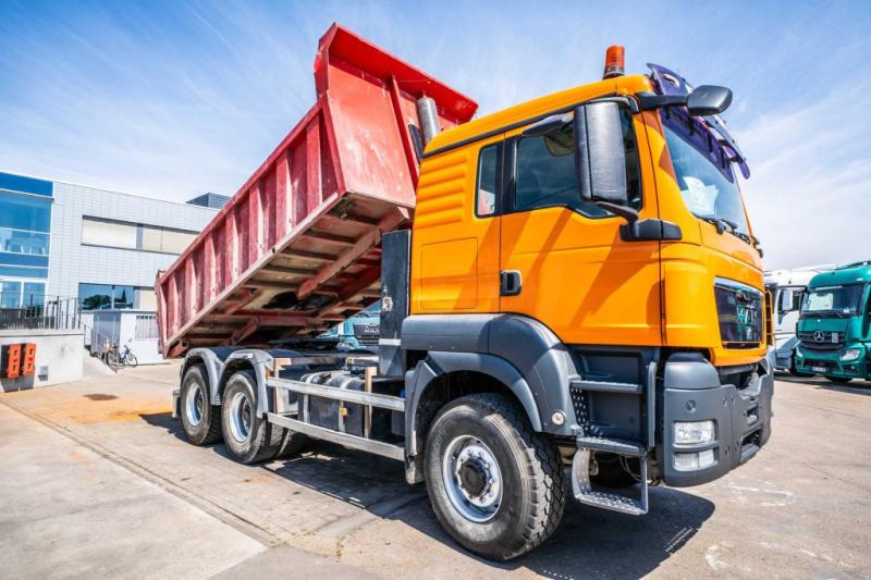 MAN TGS 33.440 BB TIPPER / TRACTOR - قلابات: صور 2 MAN TGS 33.440 BB TIPPER / TRACTOR - قلابات: صور 2