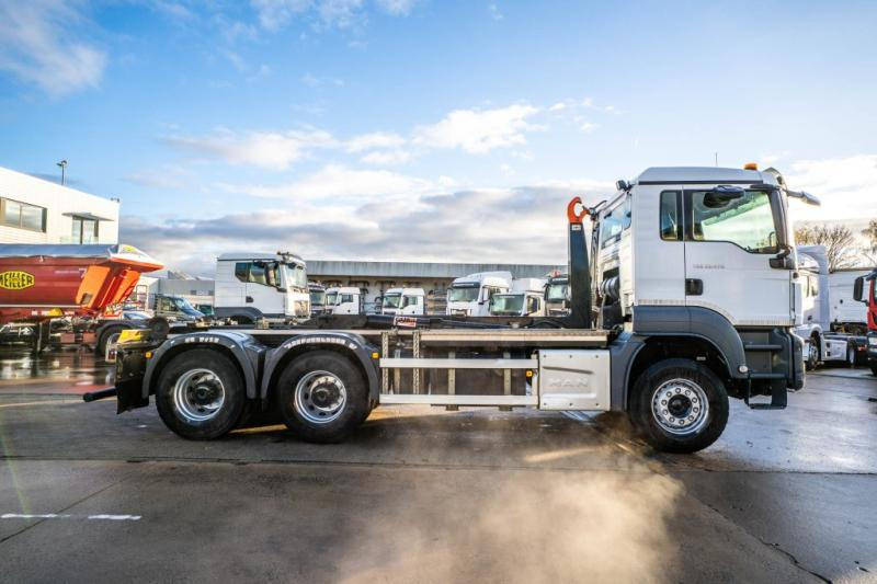 MAN TGS 33.470 BL - 64 456 KM - شاحنة ذات الخطاف: صور 3 MAN TGS 33.470 BL - 64 456 KM - شاحنة ذات الخطاف: صور 3