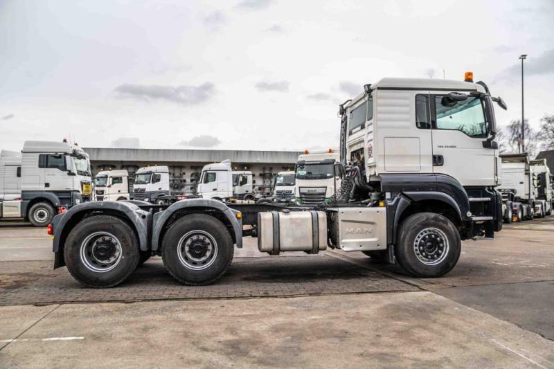 MAN TGS 33.500 BLS+BIG AXLES+KIPHYDR. - شاحنة جرار: صور 5 MAN TGS 33.500 BLS+BIG AXLES+KIPHYDR. - شاحنة جرار: صور 5