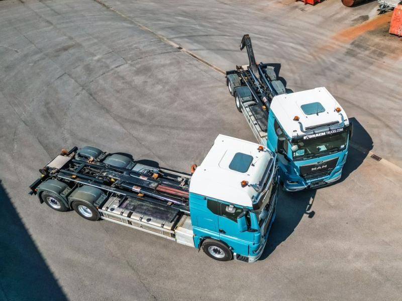 شاحنة ذات الخطاف MAN TGX 26.510 6x2-4 LL + AJK: صور 10