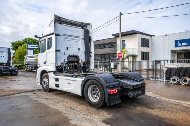 Mercedes ACTROS 1842 LS - شاحنة جرار: صور 5 Mercedes ACTROS 1842 LS - شاحنة جرار: صور 5