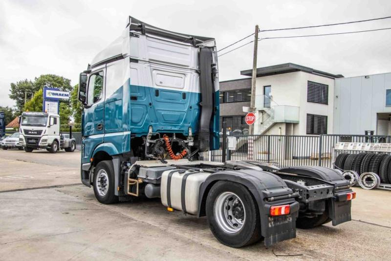 Mercedes ACTROS 1845 LS+E6 - شاحنة جرار: صور 4 Mercedes ACTROS 1845 LS+E6 - شاحنة جرار: صور 4