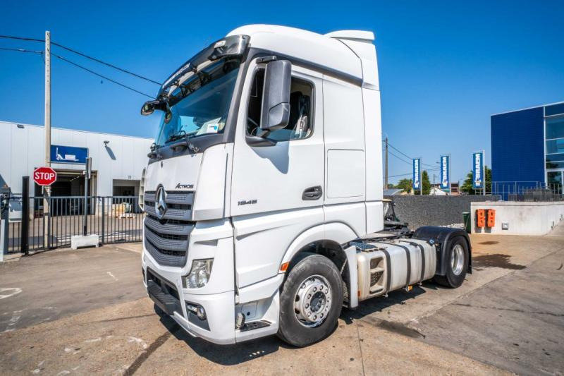 Mercedes ACTROS 1845 LS - شاحنة جرار: صور 1 Mercedes ACTROS 1845 LS - شاحنة جرار: صور 1