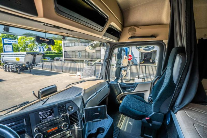 شاحنة جرار Mercedes ACTROS 1845 LS: صور 10