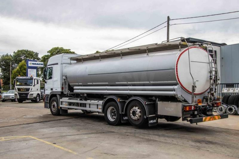 Mercedes ACTROS 2544-MP3+MAGYAR INOX18.200L+17.700L/2X6COMP - شاحنة صهريج: صور 5 Mercedes ACTROS 2544-MP3+MAGYAR INOX18.200L+17.700L/2X6COMP - شاحنة صهريج: صور 5
