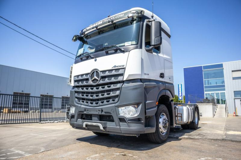 Mercedes AROCS 1845 HAD - 4X4 + HYDR. - شاحنة جرار: صور 1 Mercedes AROCS 1845 HAD - 4X4 + HYDR. - شاحنة جرار: صور 1