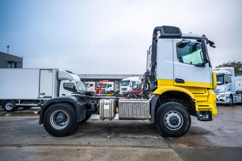 Mercedes AROCS 2045 AS (cardan) - شاحنة جرار: صور 3 Mercedes AROCS 2045 AS (cardan) - شاحنة جرار: صور 3