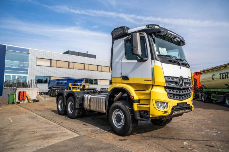 Mercedes AROCS 3345 AS - شاحنة جرار: صور 2 Mercedes AROCS 3345 AS - شاحنة جرار: صور 2