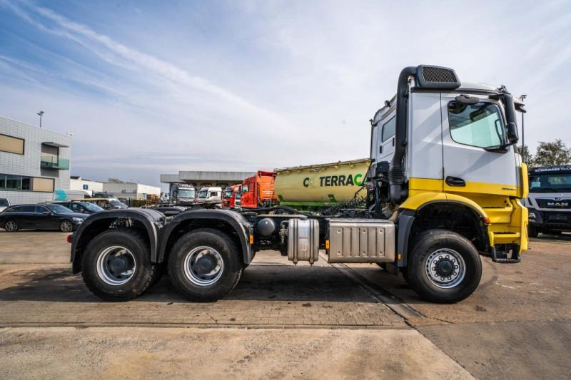 Mercedes AROCS 3345 AS - شاحنة جرار: صور 3 Mercedes AROCS 3345 AS - شاحنة جرار: صور 3