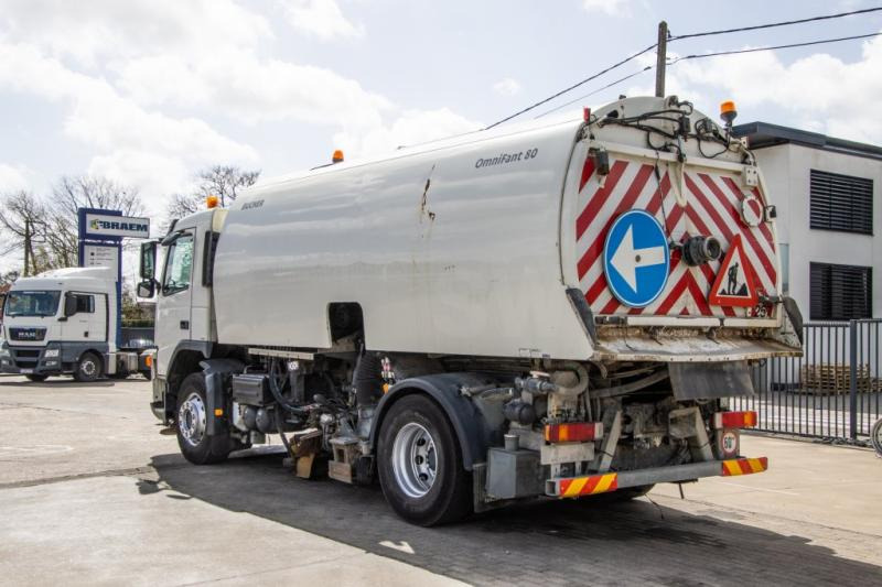 Volvo FM 340 - BUCHER SCHÖRLING 8000 - سياره كنس شوارع: صور 5 Volvo FM 340 - BUCHER SCHÖRLING 8000 - سياره كنس شوارع: صور 5