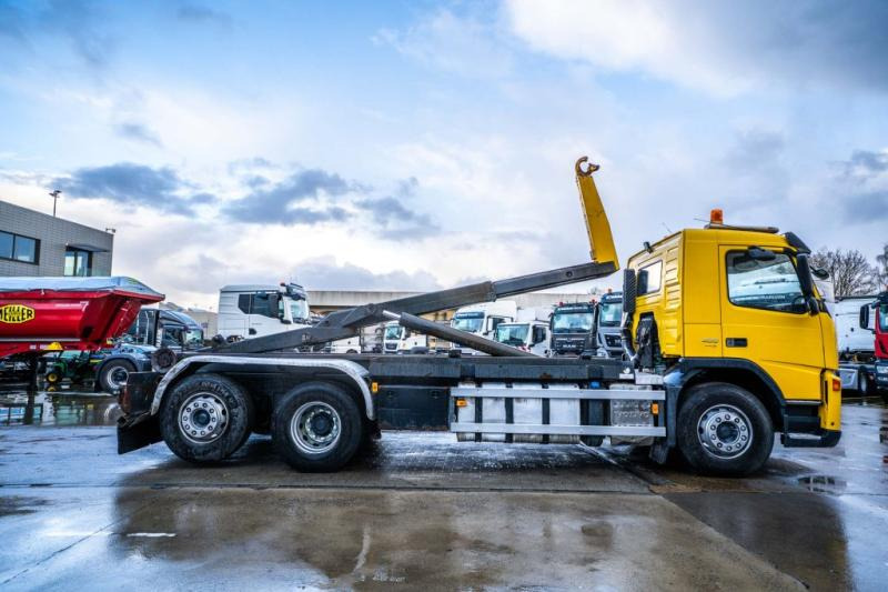 Volvo FM400-6x2-E5 + VDL 20 T. - شاحنة ذات الخطاف: صور 3 Volvo FM400-6x2-E5 + VDL 20 T. - شاحنة ذات الخطاف: صور 3