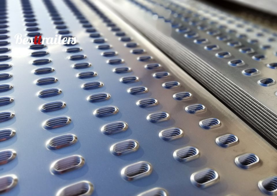 Blacha LOHR ALUMINIOWA I STALOWA PRODUCENT - قطع الغيار: صور 1 Blacha LOHR ALUMINIOWA I STALOWA PRODUCENT - قطع الغيار: صور 1