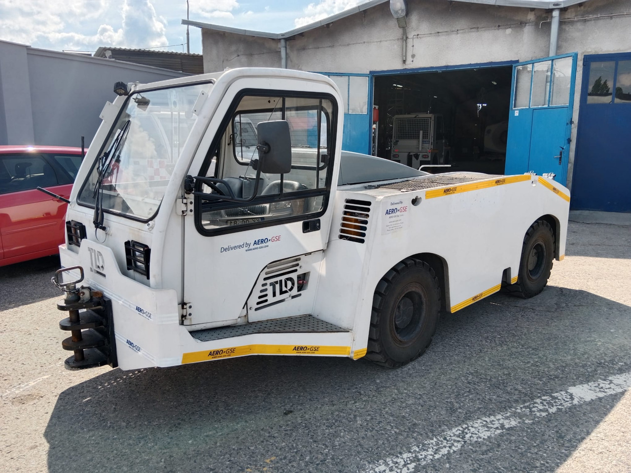 TLD TMX150 - جرارات الطائرات: صور 3 TLD TMX150 - جرارات الطائرات: صور 3