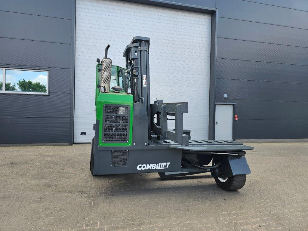 Combilift C14000H - شاحنة المناولة رباعية الاتجاهات: صور 5 Combilift C14000H - شاحنة المناولة رباعية الاتجاهات: صور 5