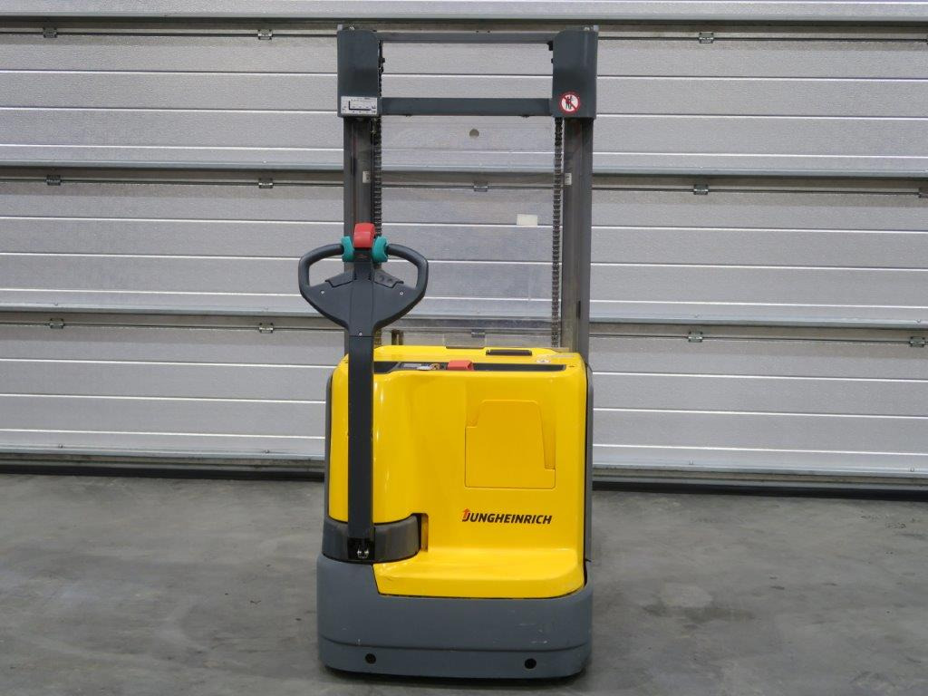 Jungheinrich EJC214 - معدات تكديس: صور 3 Jungheinrich EJC214 - معدات تكديس: صور 3